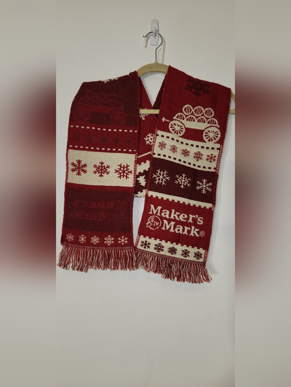 Red Holiday Knit Scarf Makers Mark